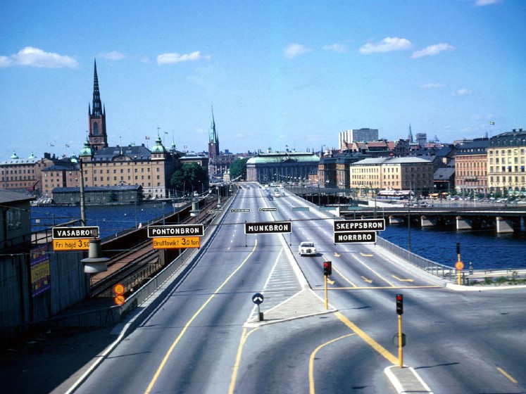 Stockholm 1964 -- when traffic drove on left